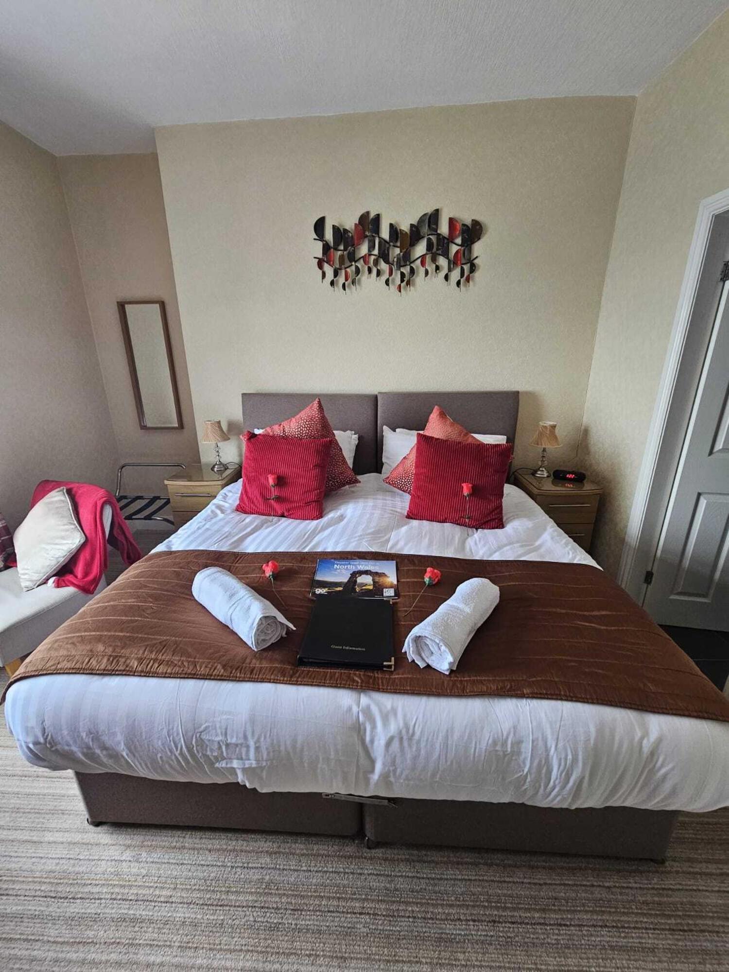 St. Hilary Guest House Llandudno Bilik gambar